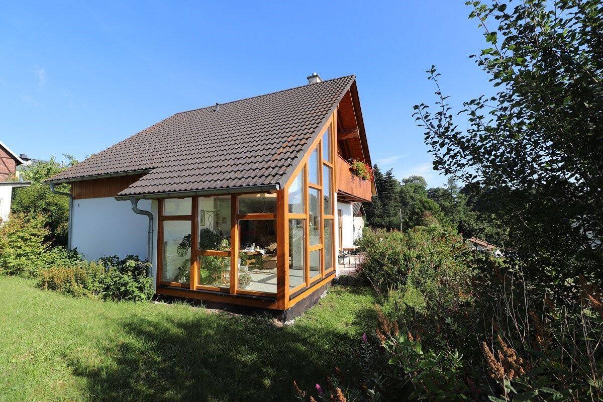 Дом с 6 комнатами в Зале-Орла, Германия № 291489