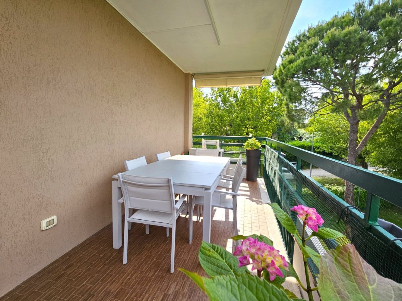 3 bedrooms Apartment in Desenzano del Garda, Italy No. 391250