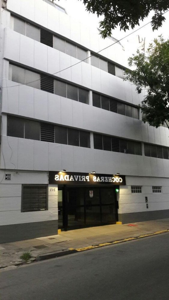 13m² Warehouse in Buenos Aires, Argentina No. 108276