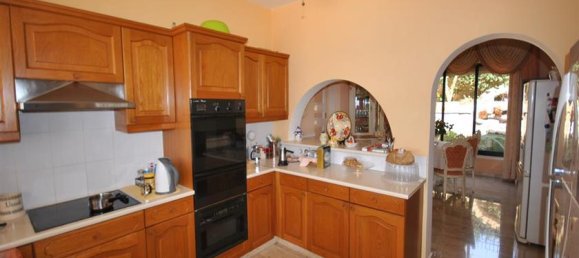 5 dormitorios villa en venta en Paphos, Cyprus № 10539 5