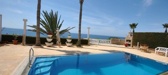 5 bedrooms Villa in Paphos, Cyprus No. 10539 18