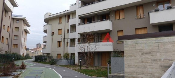 2 bedrooms Apartment in Brugherio, Italy No. 97069 3
