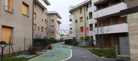 2 bedrooms Apartment in Brugherio, Italy No. 97069 2