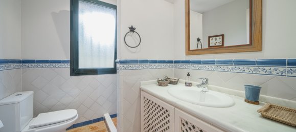 5 bedrooms Villa in Cadiz, Spain No. 188455 15