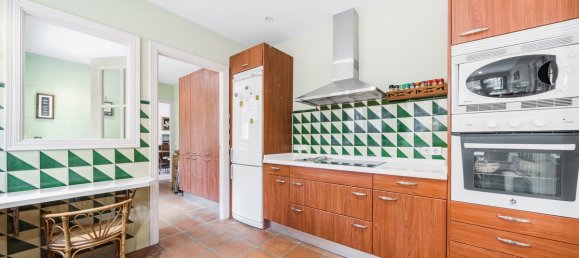 5 bedrooms Villa in Cadiz, Spain No. 188455 8