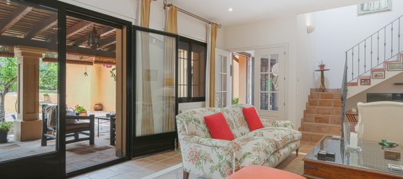 5 bedrooms Villa in Cadiz, Spain No. 188455 3