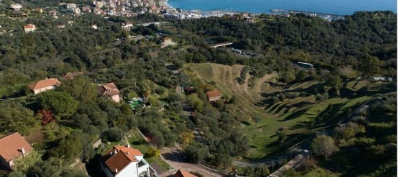 8 rooms Villa in Celle Ligure, Italy No. 122605 5