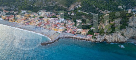 Apartamento T2 em Borgio Verezzi, Italy N.º 53768 24