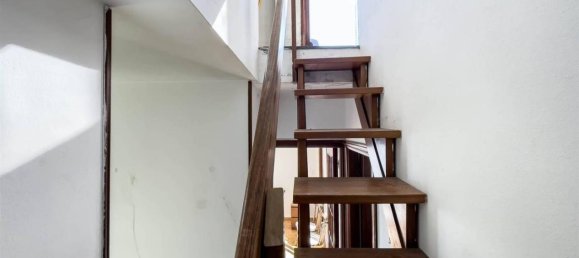 Квартира с 4 комнатами в Вернацца, Италия № 32077 24