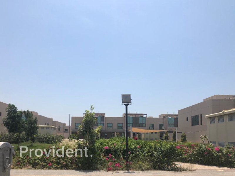 4 bedrooms Townhouse in Meydan, UAE No. 3448