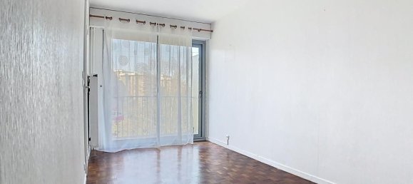 1 bedroom Apartment in Ris-Orangis, France No. 171612 6