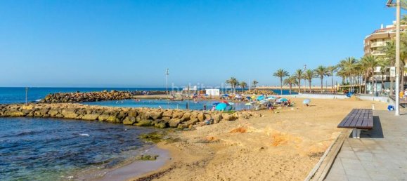 Apartamento de 4 dormitorios en Torrevieja, Spain No. 81961 27