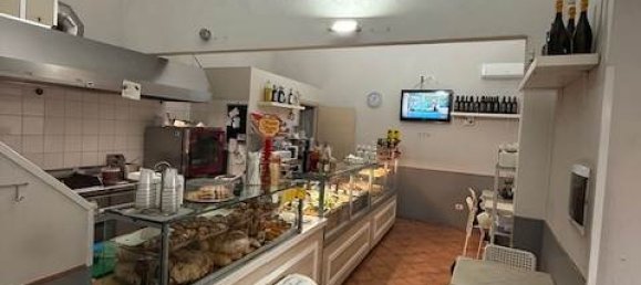 2-Zimmer Gewerbliche Immobilie in Pistoia, Italy, Nr. 40039 2