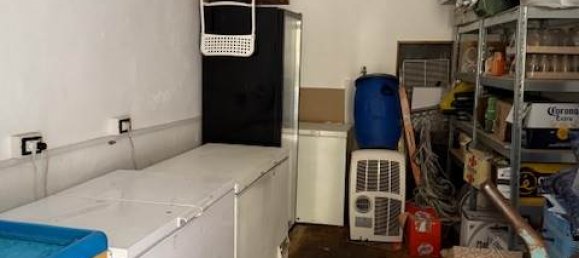 2-Zimmer Gewerbliche Immobilie in Pistoia, Italy, Nr. 40039 10