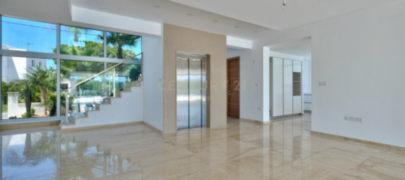 6 bedrooms Villa in Germasogeia, Cyprus No. 3874 8