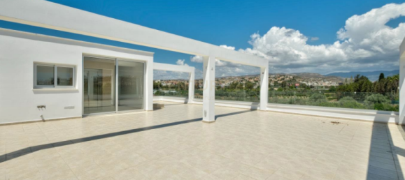 6 bedrooms Villa in Germasogeia, Cyprus No. 3874 2