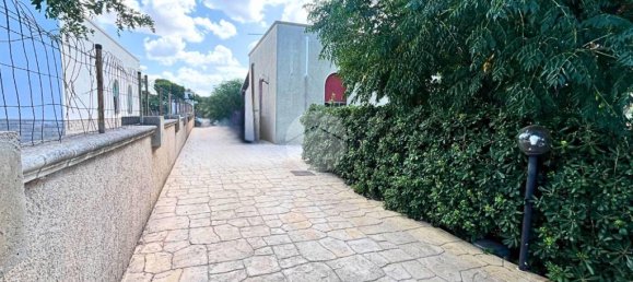 2 bedrooms Villa in Nardò, Italy No. 272043 2