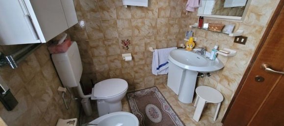 Apartamento de 3 divisões em Pessano con Bornago, Italy N.º 2370 48