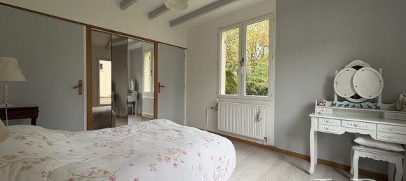 5 bedrooms House in Villers-Cotterets, France No. 154062 3