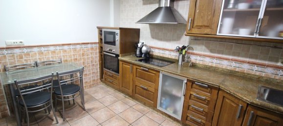 3 bedrooms Townhouse in Granada, Spain No. 133962 3