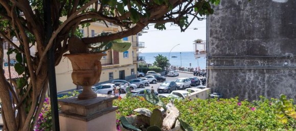 4 rooms Apartment in Aci Castello, Italy No. 270692 6