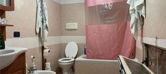 240m² Building in Mondragone, Italy No. 377947 7