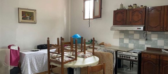 240m² Building in Mondragone, Italy No. 377947 11