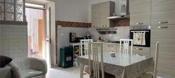 240m² Building in Mondragone, Italy No. 377947 3