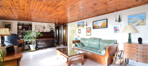 Дом с 4 спальнями в Вуарон, Франция № 195156 6