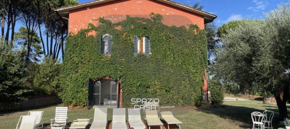 8 bedrooms House in Montecarlo, Italy No. 325604 6