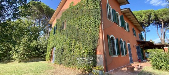 8 bedrooms House in Montecarlo, Italy No. 325604 4