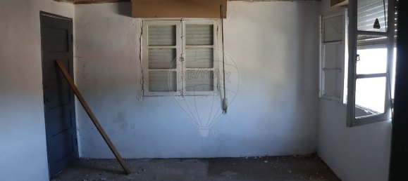 2 bedrooms House in Santa Marta de Penaguiao, Portugal No. 163573 5