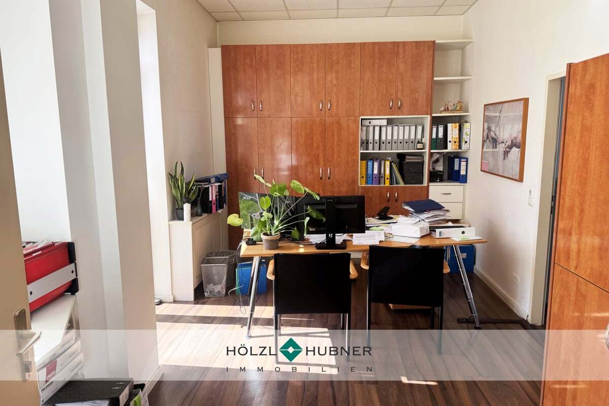 202m² Office in Salzburg, Austria No. 210412