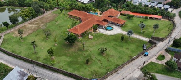 Moradia T5 em Pattaya, Thailand N.º 172871 2