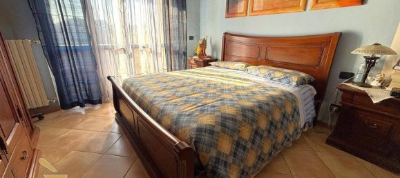 Дом с 5 комнатами в Виллафранка д'Асти, Италия № 177712 36