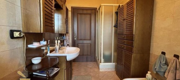 Дом с 5 комнатами в Виллафранка д'Асти, Италия № 177712 29