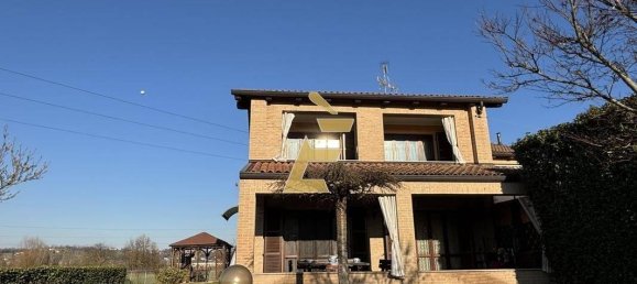 Дом с 5 комнатами в Виллафранка д'Асти, Италия № 177712 6