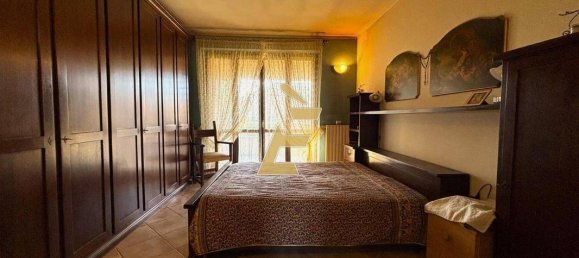 Дом с 5 комнатами в Виллафранка д'Асти, Италия № 177712 26