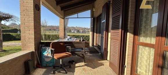 Дом с 5 комнатами в Виллафранка д'Асти, Италия № 177712 18