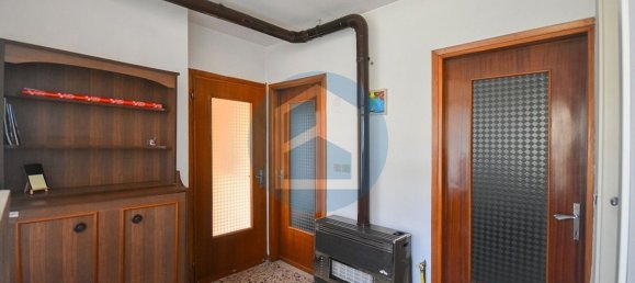 3غرفة منزل في Solto Collina, Italy رقم 87273 19