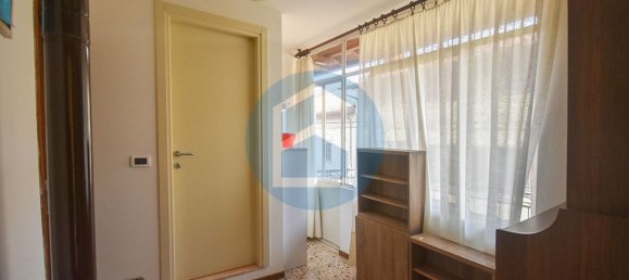 3غرفة منزل في Solto Collina, Italy رقم 87273 17