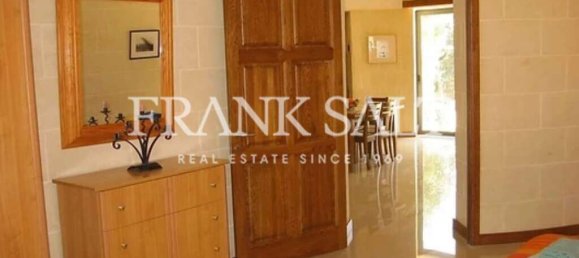 3 غرف نوم بنغالو في Xewkija, Malta رقم 5742 5