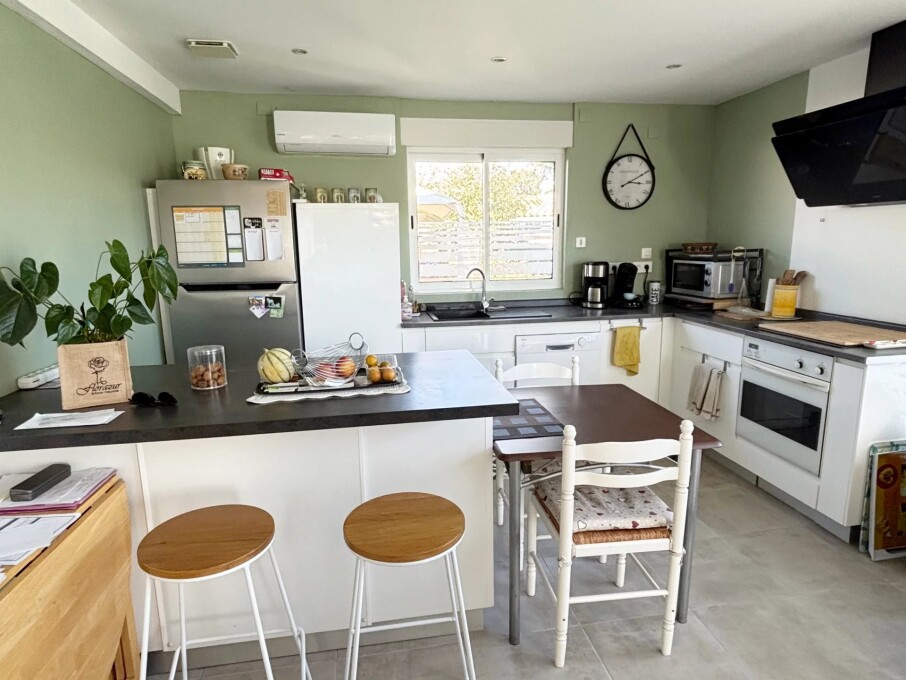 Casa de 4 divisões em Roquebrune-sur-Argens, France N.º 328249