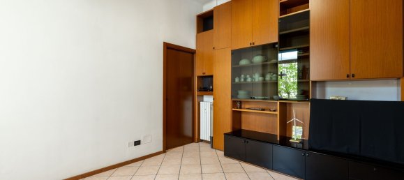 2 rooms Apartment in Milan, Italy No. 244365 11