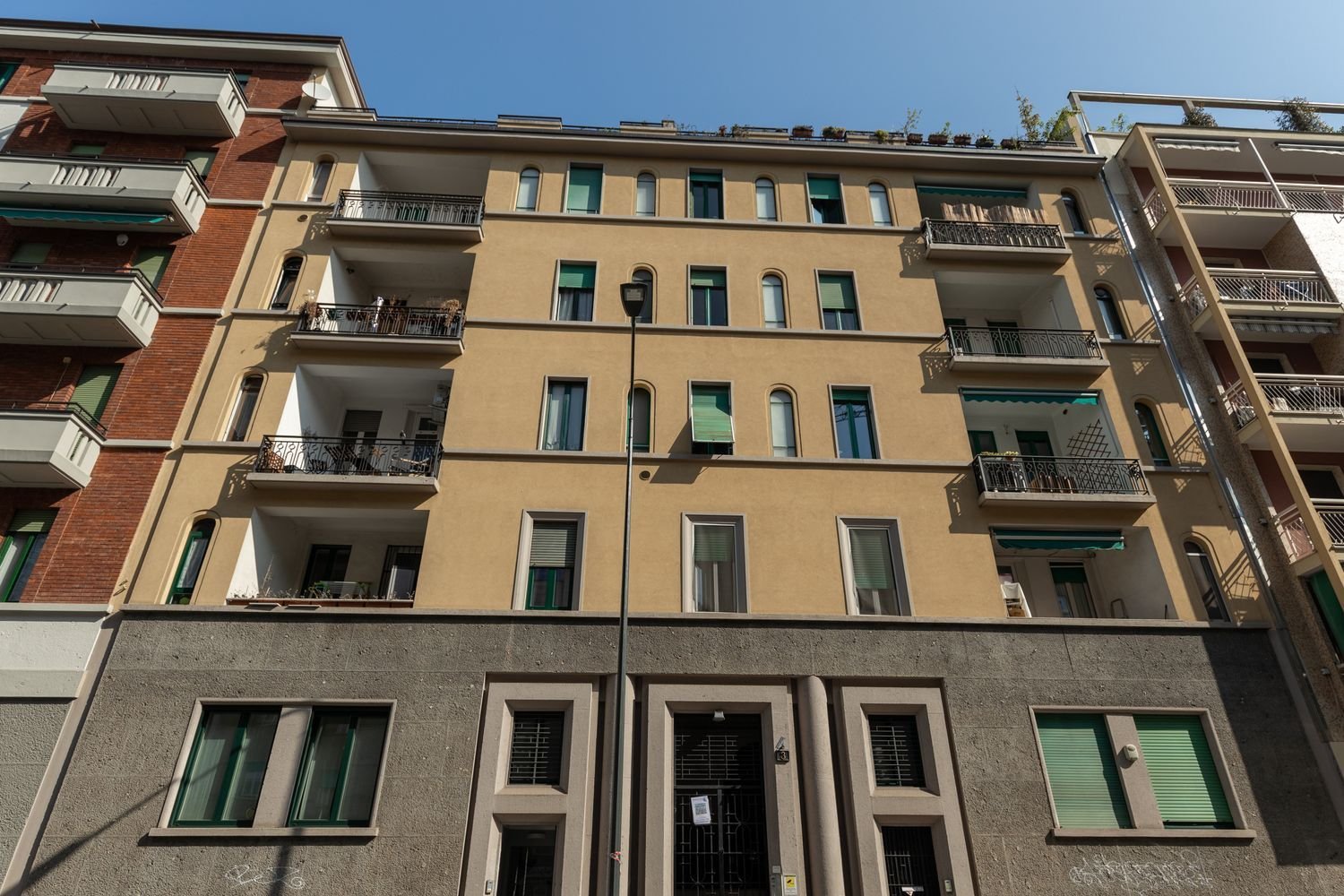 2 rooms Apartment in Milan, Italy No. 244365