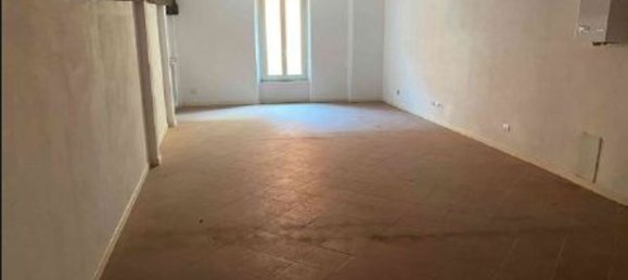 3-salle Appartement à Ferrara, Italy No. 19602 8