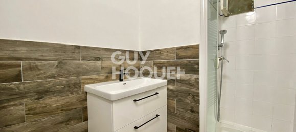 2 bedrooms Apartment in Courbevoie, France No. 178495 7