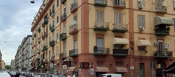 4 bedrooms Apartment in Naples, Italy No. 363853 3