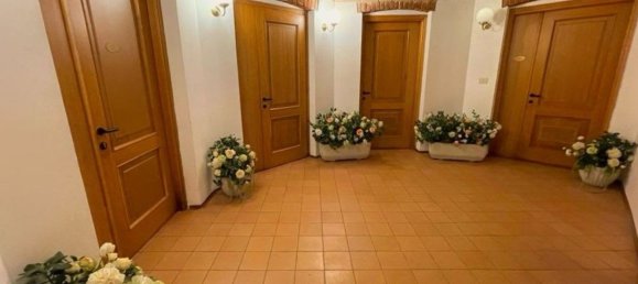 230m² Office in Tortona, Italy No. 68143 11