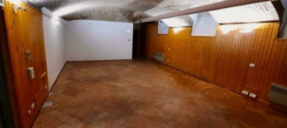 230m² Office in Tortona, Italy No. 68143 12